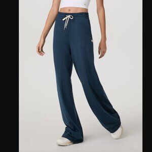Vuori Halo Essential Wideleg Pant in Blue Coast Heather | Size S